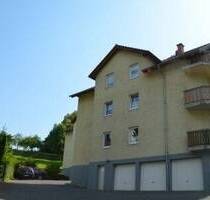 Schöne 4-Raum Wohnung mit Balkon zu vermieten! - Schweina