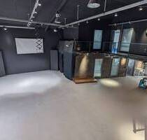 Perfekt für Online-Versandhandel: 639 m² Lager, Versand plus Wohnen in der Nähe von Wiesbaden - Taunusstein Neuhof