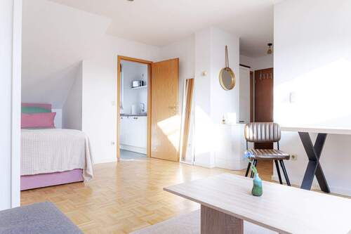 Wohn- Schlafzimmer - Etagenwohnung mit 35,00 m² in Duisburg zur Miete