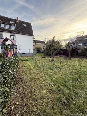 attraktive Gartenfläche - Grundstück in Essen / Freisenbruch