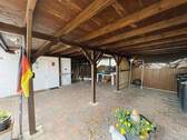 Großer Carport mit 3 Stellplätzen - 