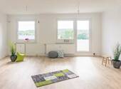 Wohnzimmer Vergleichswohnung - Geräumige 2-Raum-Wohnung mit offener Küche
