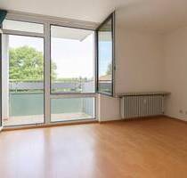 Bezugsfreie, gestaltbare Etagenwohnung mit Stellplatz in Maintal-Dörnigheim