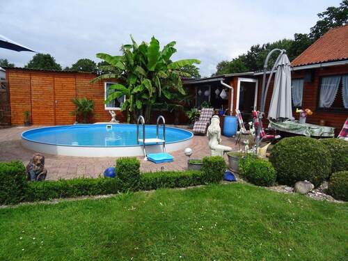 Pool inkl. Solaranlage - 1 Zimmer Mehrfamilienhaus, Wohnhaus zum Kaufen in Seevetal