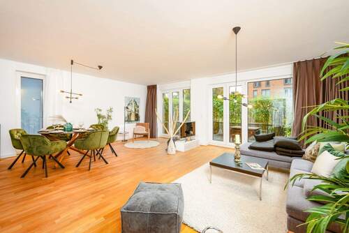 Wohnzimmer - 4 Zimmer Etagenwohnung in Hamburg