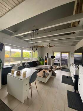 Ess- und Wohnbereich - 3 Zimmer Mehrfamilienhaus, Wohnhaus in Nentershausen