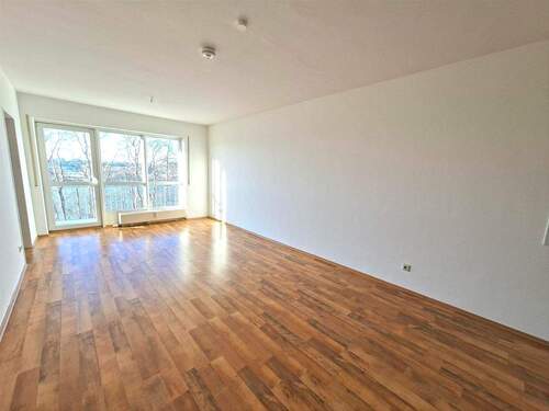 Wohnbereich - Gemütliche 3-RW mit Balkon & Aufzug