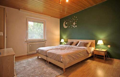 Schlafzimmer EG - 