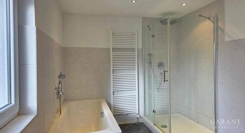 EG Badezimmer - 7 Zimmer Einfamilienhaus in Gerstetten