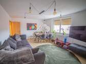 Wohnzimmer Ansicht 2 - Etagenwohnung mit 57,00 m² in Fürth zur Miete