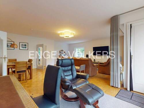 Geräumiges Wohn- und Esszimmer - 4 Zimmer Etagenwohnung zum Kaufen in Krefeld