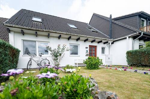 Vorderansicht - 5 Zimmer Reihenmittelhaus in Bremervörde