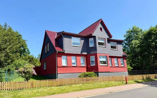 Straßenansicht - Weitläufiges Mehrgenerationenhaus oder Ferienhaus in 38700 Hohegeiß
