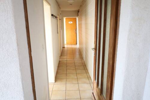 Flur EG - 5 Zimmer Einfamilienhaus in Schwenningen