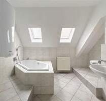 Charmante Dachgeschosswohnung Möbliert Bilder folgen.... - Meerbusch Büderich