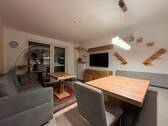 Wohnzimmer - Günstig dank Erbpacht! Moderne 3 Zimmer Wohnung mit Balkon und Garage!