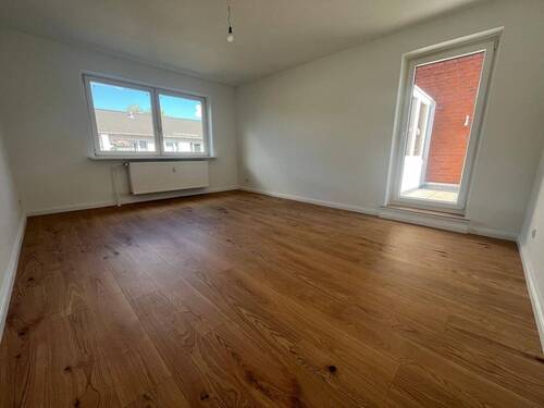 8 - Etagenwohnung mit 74,00 m² in Hamburg zur Miete