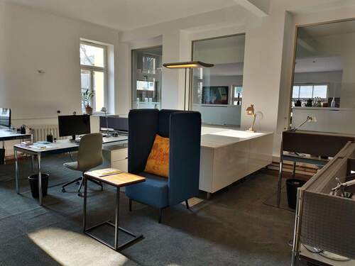 Offene Arbeitsplätze 1 - Top Co-Working Plätze mit historischem Flair in Bonn