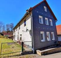 Großes Einfamilienhaus in ländlicher Idylle. - Reurieth