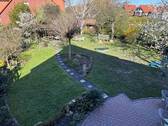 3239 Blick in den Garten - 