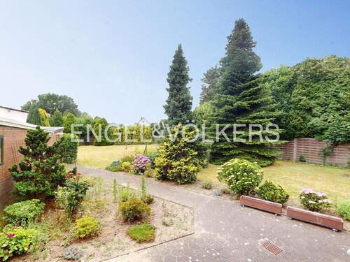 Garten - 1 Zimmer Mehrfamilienhaus, Wohnhaus zum Kaufen in Moers