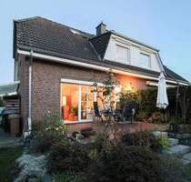 Sofort wohlfühlen: 5-Zi.-DHH mit Garten in Hannover-Anderten