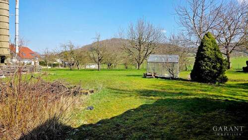 Blick ins Grüne - ** Bauernhaus mit großem Baugrundstück **