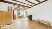 Wohn-Essbereich mit Zugang zum Garten - 