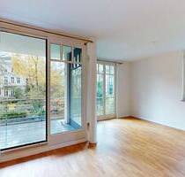 DREAMHOUSE Immobilien: Exklusive Mietwohnung mit Aufzug und großem Südbalkon - Hamburg Uhlenhorst