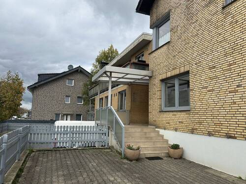 Eingang - Mehrfamilienhaus, Wohnhaus zum Kaufen in Niederzier