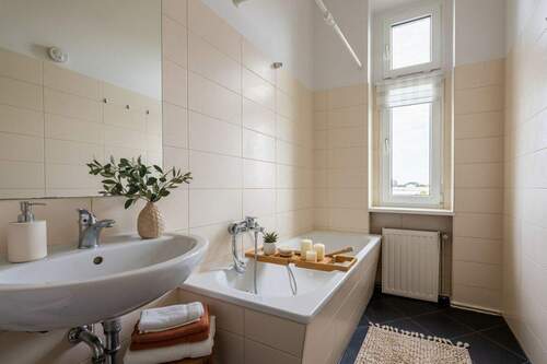 Einrichtungsbeispiel - 2 Zimmer Etagenwohnung zum Kaufen in Berlin