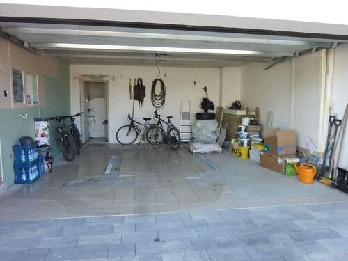 Garage
- Einfamilienhaus mit 219,00 m&sup2; in Saalfeld/Saale zum Kaufen