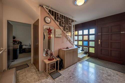 Eingangsbereich - 4 Zimmer Einfamilienhaus zum Kaufen in Bremerhaven