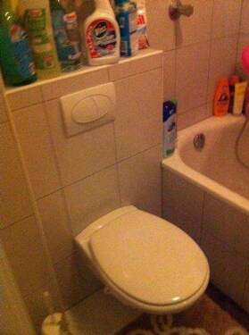 Bad mit Wanne - 