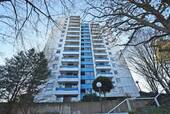 Hausansicht - 3 Zimmer Etagenwohnung zum Kaufen in Essen