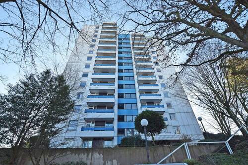 Hausansicht - 3 Zimmer Etagenwohnung zum Kaufen in Essen
