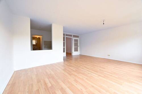 Wohnbereich - 2 Zimmer Etagenwohnung zur Miete in Chemnitz