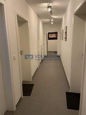 Flur UG-Wohnung (Straßenniveau) - 