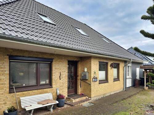 Eingangsbereich - 8 Zimmer Einfamilienhaus in Oeversee