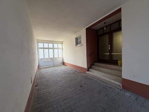 Große Hofeinfahrt2 - 