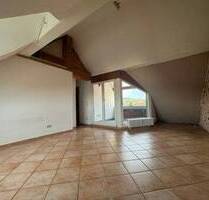 Individuell geschnittene 3 Zimmer Dachwohnung in Hilzingen