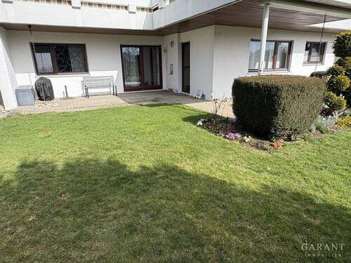 Terrasse Garten - Ein Zuhause zum Ankommen - 4 12 Zimmer-EG-Wohnung mit Terrasse, Garten und Garage!