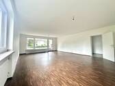 Wohnzimmer - Etagenwohnung mit 140,00 m&sup2; in Neuss zur Miete