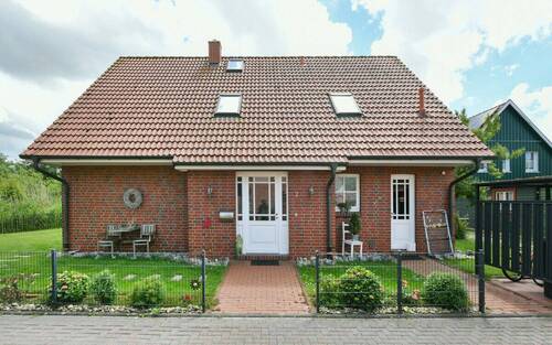 Außenansicht Straßenseite - 