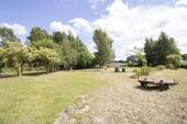 Garten mit Feldrandlage - 