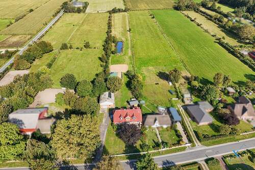 Vogelperspektive - 8 Zimmer Einfamilienhaus in Bordelum / Büttjebüll