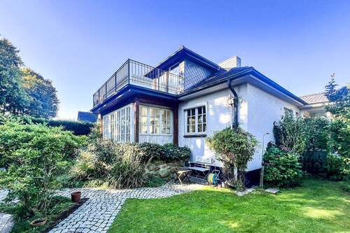 Das Haus in voller Pracht - Charmantes, behagliches Einfamilienhaus mit idyllischem Garten in ruhiger, familienfreundlicher Lage