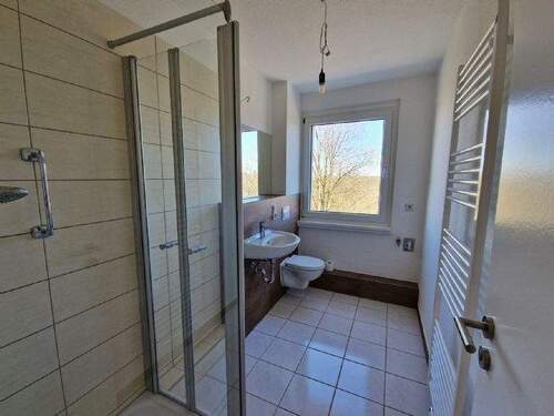 Bad (2) - Etagenwohnung mit 68,60 m² in Leisnig zur Miete