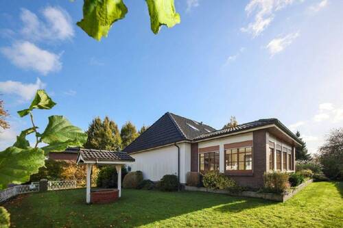 Außenansicht - 5 Zimmer Einfamilienhaus zum Kaufen in Schortens-Accum