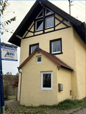 Haus Zufahrt - 4 Zimmer Einfamilienhaus in Sauldorf / Krumbach